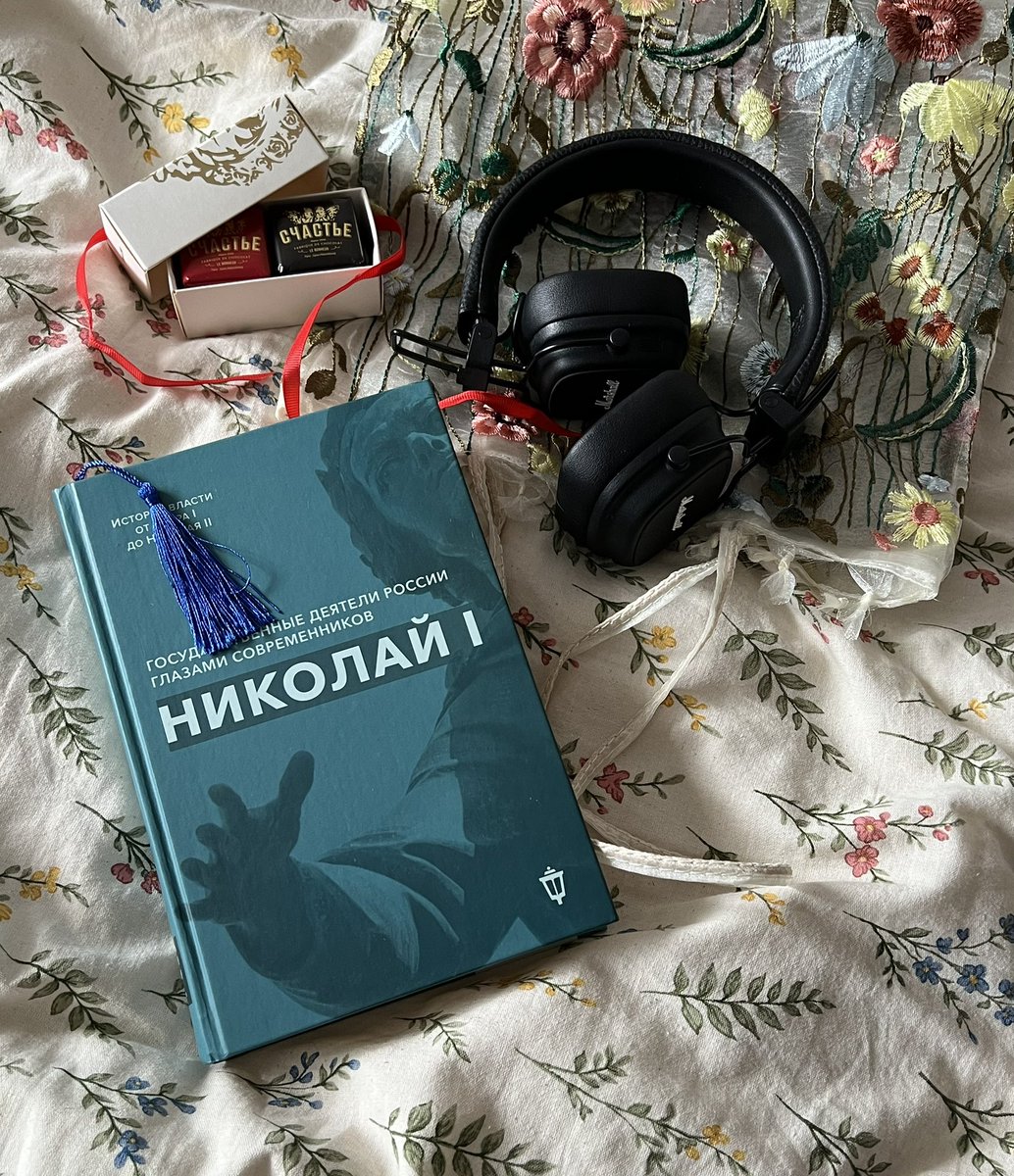 sobaka_bbbaka's tweet photo. Высокоранговые планы на выходные, девочки 🥰 https://t.co/WXzNRVebnm