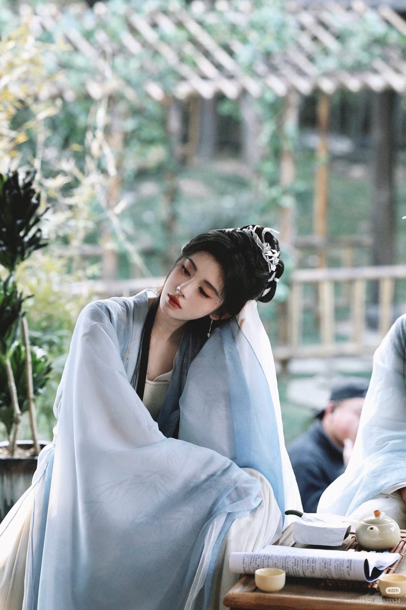 jigyni's tweet photo. #JuJingyi’s studio rednote update.

“taking a break from cultivation.” 

#TheEternalFragrance https://t.co/TfVsRdGk38