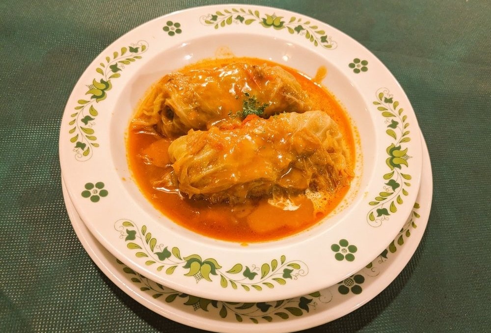 latina_sama's tweet photo. 東京の自由が丘にあるハンガリー料理レストラン「キッチン カントリー」の、夏季限定の冷製さくらんぼスープが本当におすすめです！初めて飲んだときに一瞬で好きになり、今年もまた来ました。
他の料理も美味しいものばかりなので、ぜひ行ってみてください！この冷製スープは9月末までです。 https://t.co/0ZPmLlyvDM