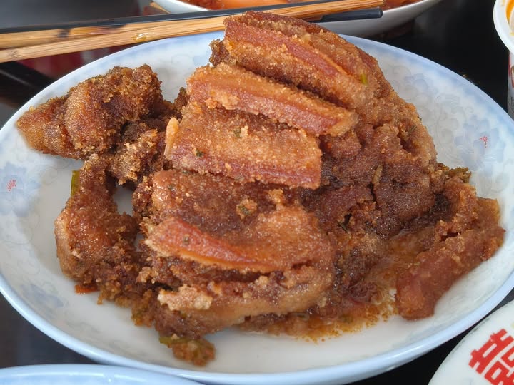 heguanning2's tweet photo. 吃上了心心念念的外婆牌粉蒸肉！ https://t.co/KvI7Xe5UmQ