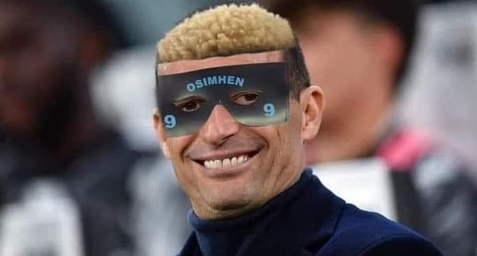 annatrieste's tweet photo. Caro #Allegri ho passato la notte cercando di cancellare tutti gli insulti e i chitemmuorti che ti ho detto in questi anni ma sono così tanti che è un'impresa impossibile quindi niente, facciamo che stiamo uno a uno palla al centro e benvenuto a Napoli. Che 'a Maronn t'accumpagne https://t.co/eeqWp3f8Pr