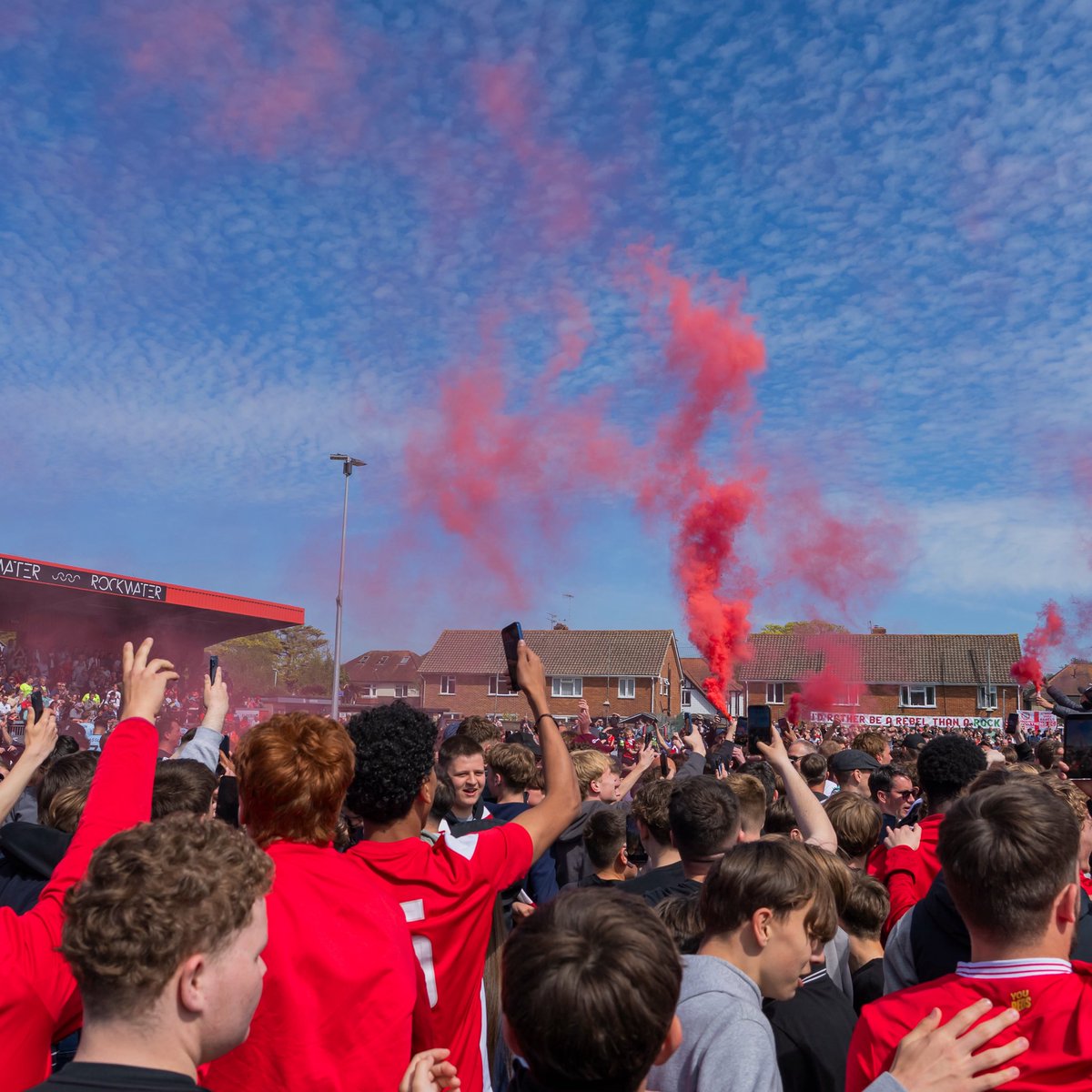 WorthingFC's tweet photo. 👀Just one week to go until @NL_Enterprise #FixtureReleaseDay

👇 Time for some predictions. Let’s have your…

Opening Day Opponent 1️⃣
Final Day Foe ⚔️
First Home Match 🏡
Festive Fixtures 🎄 https://t.co/vHvY2TUHC5