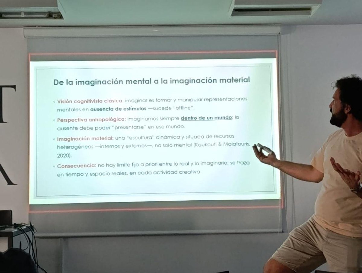 SiccsNet's tweet photo. Ayer tuvimos la segunda sesión de la escuela de verano "La cognición en el paradigma cognitivista: teoría y métodos". Participaron Manuel González Bedia, Fernando Martínez Manrique, David Travieso García y Francesco Consiglio. ¡También tuvimos la primera sesión de pósteres! https://t.co/ysKM7BqJ8D