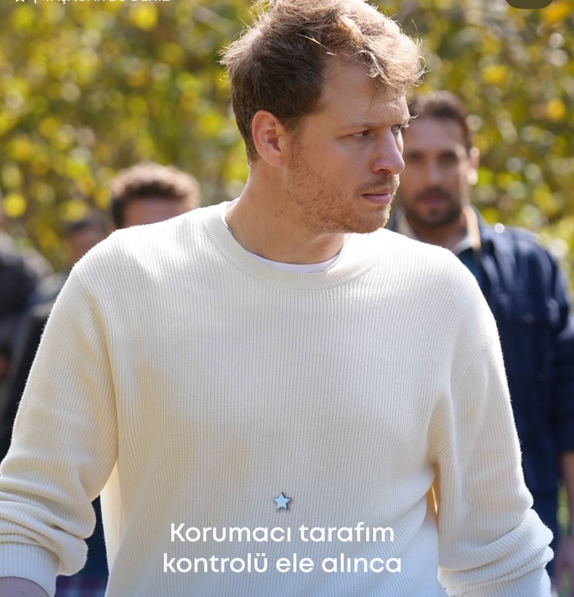 maviiaskina_'s tweet photo. ELENİYE ŞAHSİ BODY GARDLIK YAPAMAYA BAŞLADIĞI EVREN😎🤏🏻 https://t.co/E001O81E1y