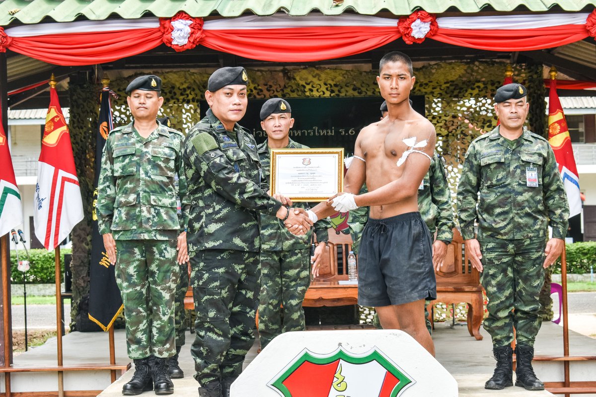 IR6_INF3's tweet photo. “ Army Open House เปิดบ้านต้อนรับญาติทหารใหม่ ”
          กองพันทหารราบที่ 3 กรมทหารราบที่ 6 จัดกิจกรรม “Army Open House ” เปิดบ้าน ต้อนรับญาติทหารใหม่ รุ่นปี 2569 ผลัดที่ 1 เพื่อให้ครอบครัวได้ร่วมแสดงความยินดี และมีความภาคภูมิใจในตัวทหารใหม่ ที่ผ่านการฝึก ครบกำหนดตามหลักสูตรฯ https://t.co/Xox6mUijLZ