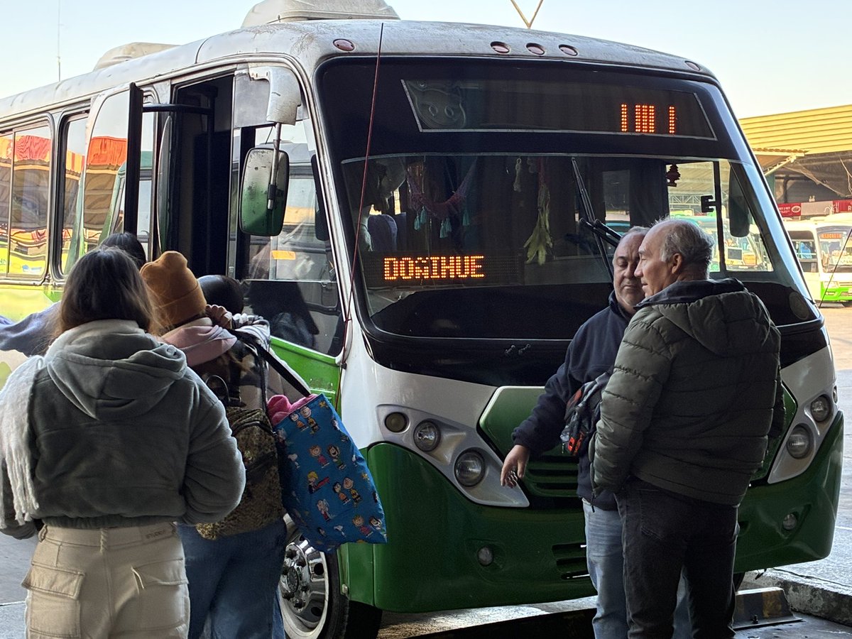 BusesSextur's tweet photo. ¡Ya estamos en línea ❗

⏰ Recorridos desde 04:40 a 21:30⌚���

📌Coltauco
📌Doñihue
📌Lo Miranda
📌Safari
📌San Vicente
📌Peumo
📌Las Cabras
📌Alhué
📌Cartagena

📍Suspendidos 
      Pichilemu 
      Navidad https://t.co/27BYjFQ2IX