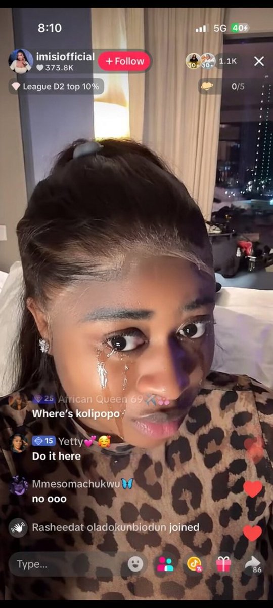 Urmovieplug's tweet photo. Make I dey drink fave and fans tears dey go jur as Una no wan leave devastated alone😂😂😂 https://t.co/bNGNjIagv4