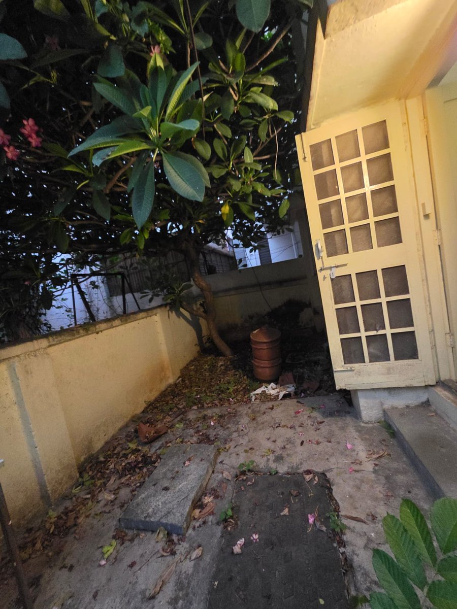 0xjitukamble's tweet photo. semi furnished 3 BHK independent house for rent in New Thippasandra, near Indiranagar

Rent - 60,000/-
1 month of brokerage applicable

Only for family 

Check -> https://t.co/hurZq4Zoex

@Gullynest1 https://t.co/GxZsRbOhFQ