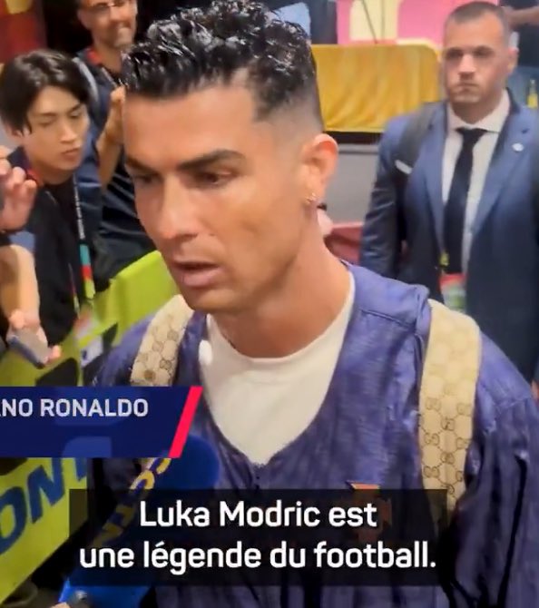 ActuFoot_'s tweet photo. 🚨 Cristiano Ronaldo 🇵🇹 : « LUKA MODRIC 🇭🇷 EST UN LÉGENDE DU FOOTBALL. J’ESPÈRE QU’IL CONTINUERA À JOUER. 🤩

Je lui souhaite tout le meilleur. 🫂 »

🎙️ zone mixte https://t.co/qbjLFViRzd
