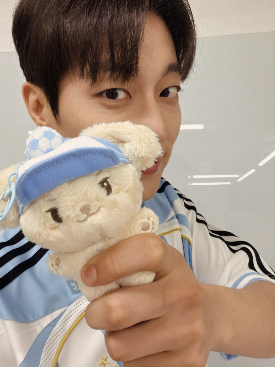 Dujun tweet media