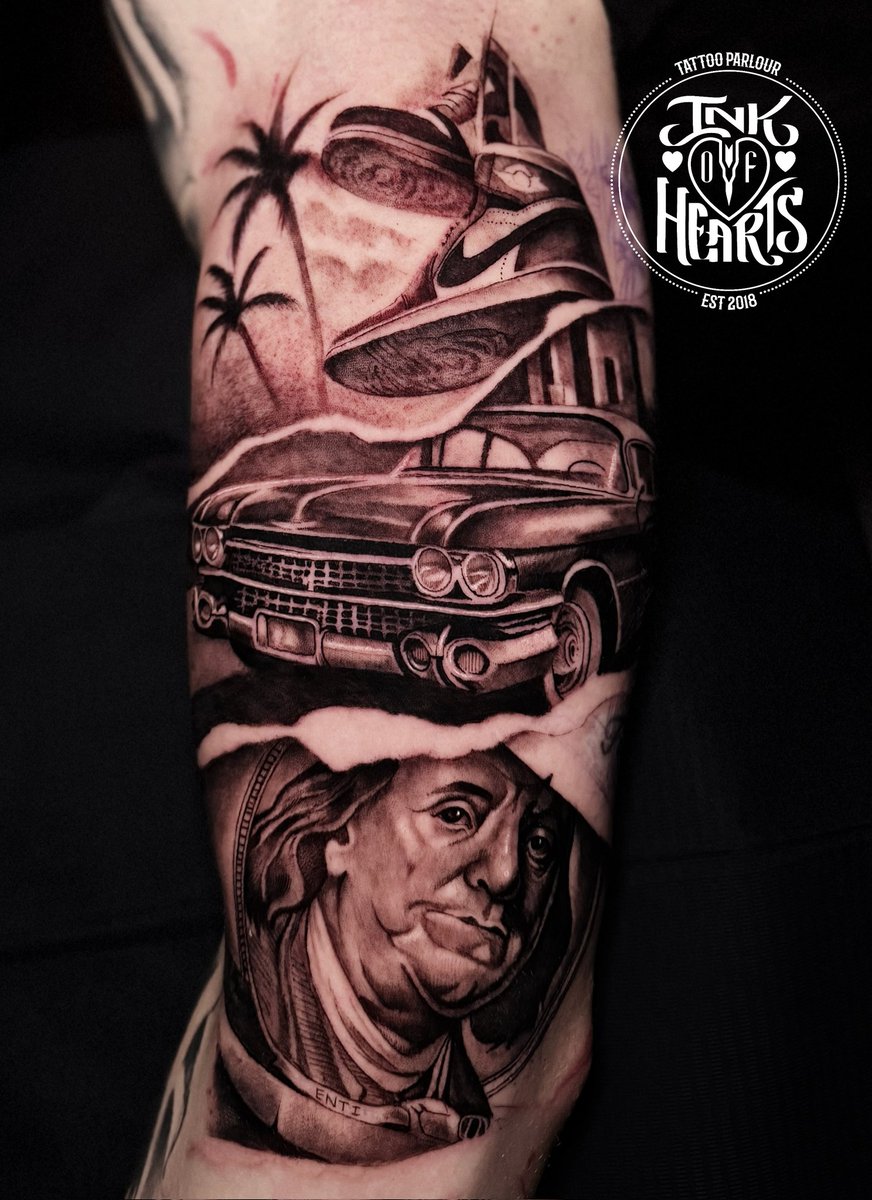 InkOfHearts's tweet photo. All about the Benjamins ⚫️⚪️🔴

Tattoo &amp; design by #EsbanditIOH

This piece took 7 hours to complete using
@cheyenne_tattoo
@Intenzeink
@KillerInkTattoo
@butterluxe_uk

If you are seeing this post, it is an official sign that you need to get booked in for fresh ink!

#tattoo https://t.co/87JsdcRSe3