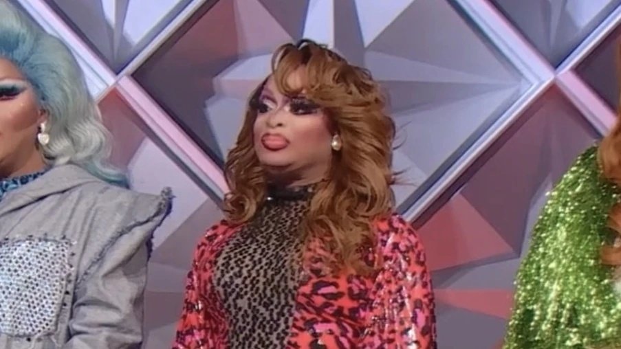 ka_morian0121's tweet photo. The fact that this is first time in  Drag Race herstory....

That Kennedy Davenport did not make at least the top 4 or made it to the end it's very sad.

Kennedy has made it to the end for  all her past three seasons.

On s7, she did cut before the finale, but she made it all the way to the last week of the competition.

All Stars 3, she was the runner-up.

And Canada Vs The World she came in 3rd/4th.

But even though she didn't make it totally end this season.....

Kennedy Davenport always continue to prove that she will always be one of the greatest legendary queens to come out of Drag Race.

@kennedyddoftx we love you queen !!!!

#DragRace #AllStars11