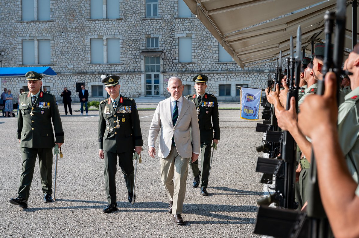 Hellenic_MOD tweet picture