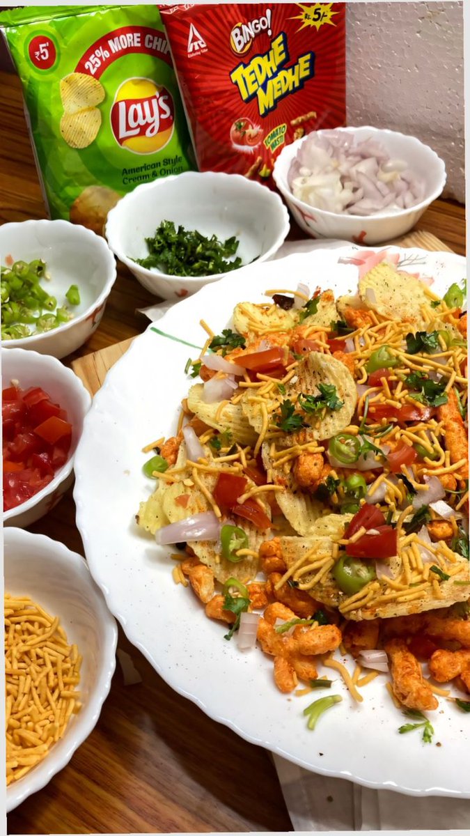 StrangerOne5925's tweet photo. Chatpati Chaat(wo bhi 5 min me) https://t.co/VBLnLbttDE