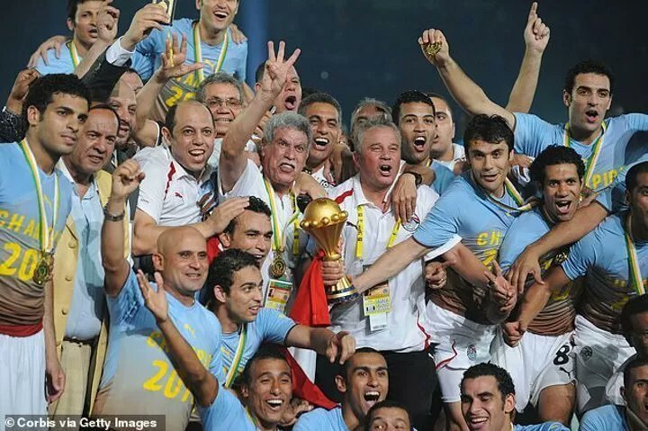 Aphorismuser's tweet photo. @AtlasGoal Victoires les plus récentes des équipes d'Afrique du Nord en Coupe d'Afrique des Nations :

Algérie : 2019
Égypte : 2010
Tunisie : 2004
Maroc : 1976 après JC 😅 https://t.co/zpb82qzyxG