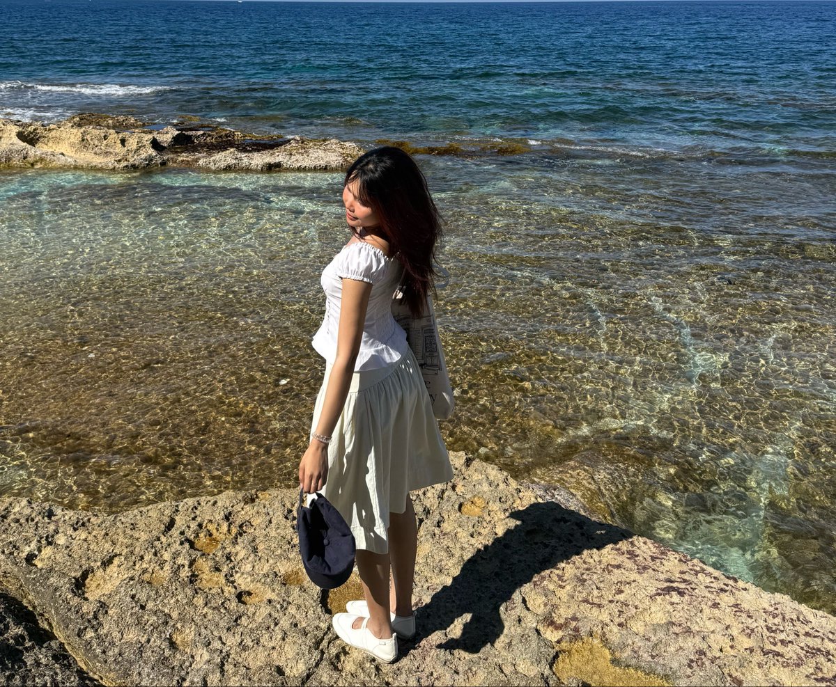 missp_mystaery's tweet photo. ไอเริ้บมากก ;-; เข้าไปตรงหน้า AI เลือก water sparkle นะๆ รอไม่นาน ได้น้ำวิ้งๆแบบนี้เลย https://t.co/1U46U54TOB