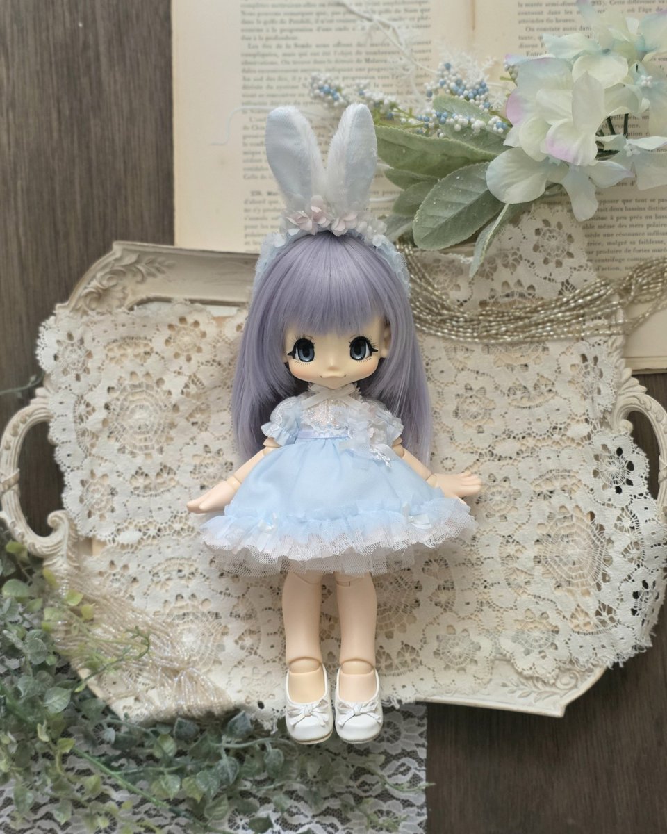 tsukiusa_coco's tweet photo. キキポップちゃんに着用できるかとのことだったので着せてみました

キキポップ、ハルモニアブルーム(ハミング)、ニアハルモニアもお洋服着用可能、靴下不可です

写真はキキポップとニアハルモニアです
よろしくお願いします https://t.co/llWiBwHKav