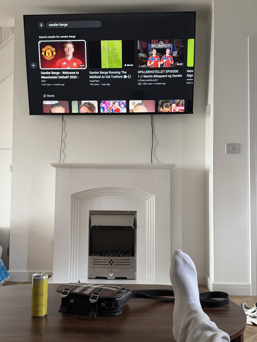 P2Monsieur's tweet photo. Now watching:#midfieldrevolution https://t.co/DsQzE7gazs