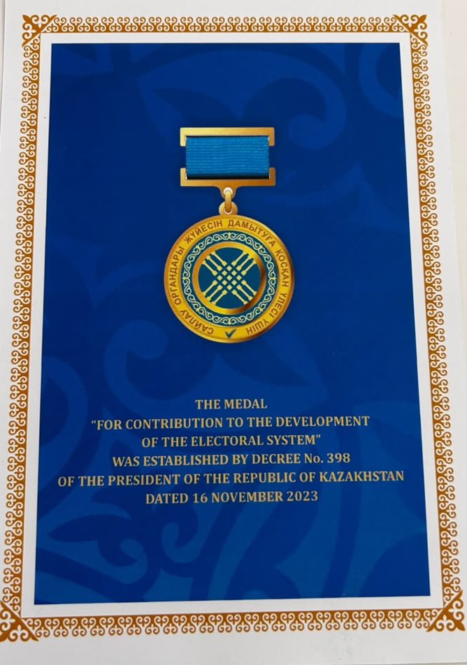 AzEmbassyKz's tweet photo. Səfir Ağalar Atamoğlanov ilə Qazaxıstan Respublikası Mərkəzi Seçki Komissiyası sədrinin müavini Muxtar Yerman arasında görüş keçirildi.
Görüş zamanı MSK-nın sədri adından səfirə «Seçki orqanları sisteminin inkişafına verdiyi töhfəyə görə» medalını Səfirlikdə təqdim olundu.
Səfir bu ali mükafata, göstərilən etimada və diqqətə görə minnətdarlığını bildirdi.
Seçki sisteminin inkişafına verilən töhfəyə görə" medal Qazaxıstan Respublikası Prezidentinin 16 noyabr 2023-cü il tarixli, 398 nömrəli Fərmanı ilə təsis olunmuşdur.

Елші @A_Atamoglanov пен Қазақстан Республикасы Орталық сайлау комиссиясы төрағасының орынбасары Мұхтар Ерман арасында кездесу өтті.
Кездесу барысында Мұхтар Ерман Орталық сайлау комиссиясы төрағасының атынан Елшіге «Сайлау органдары жүйесін дамытуға қосқан үлесі үшін» медалін табыстады.
Елші өз кезегінде көрсетілген жоғары марапат, сенім мен ілтипат үшін алғысын білдірді.
«Сайлау органдары жүйесін дамытуға қосқан үлесі үшін» медалі Қазақстан Республикасы Президентінің 2023 жылғы 16 қарашадағы №398 Жарлығымен бекітілген. 

Состоялась встреча между Послом Агаларом Атамоглановым и заместителем председателя Центральной избирательной комиссии РК Мухтаром Ерманом.
В ходе встречи Мухтар Ерман от имени председателя Центральной избирательной комиссии вручил послу в Посольстве медаль «За вклад в развитие системы избирательных органов».
Посол выразил благодарность за эту высокую награду, оказанное доверие и внимание.
Медаль «За вклад в развитие системы избирательных органов» была учреждена Указом Президента Республики Казахстан № 398 от 16 ноября 2023 года.