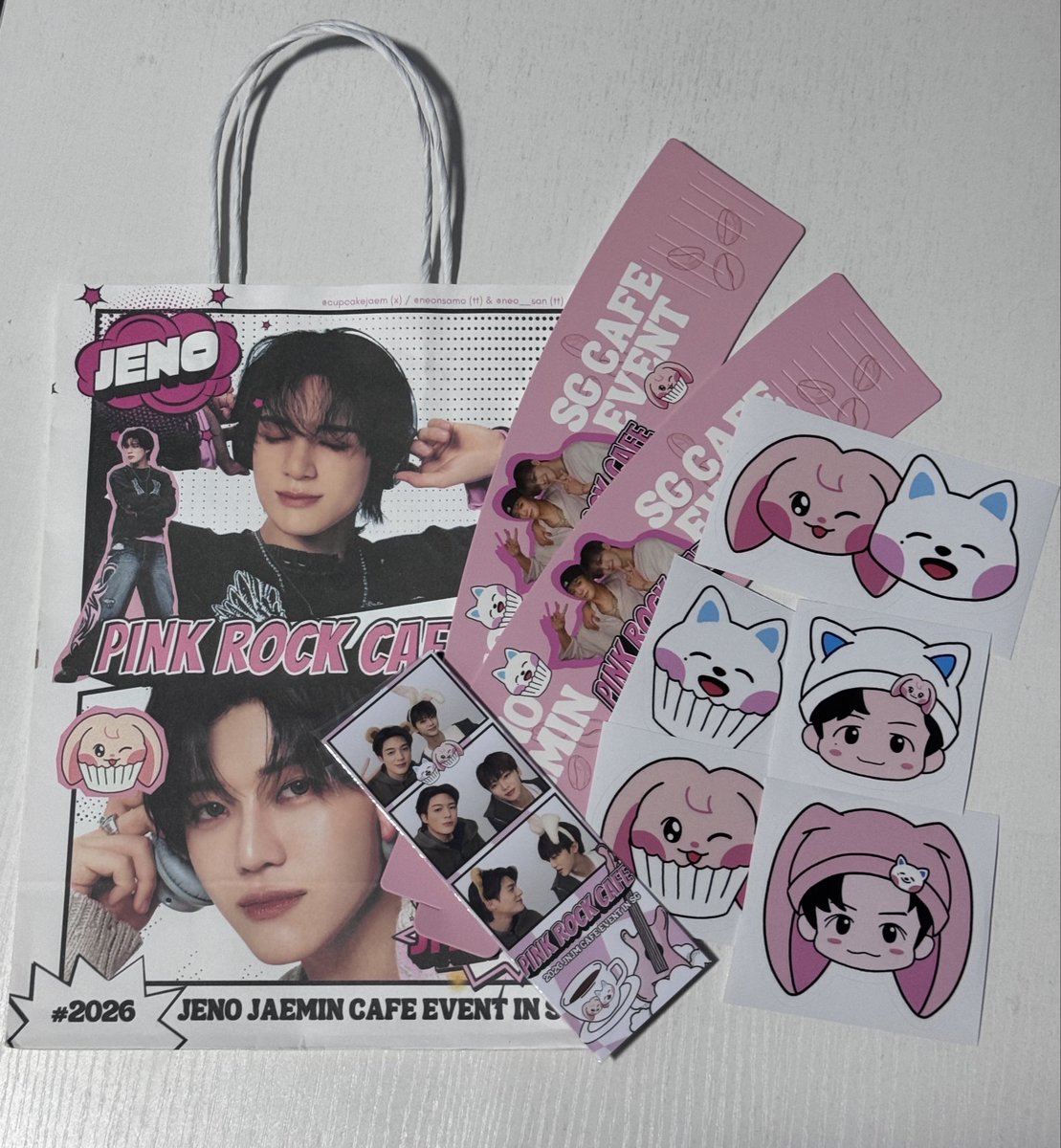 cupcakejaem's tweet photo. NCT JNJM DUALITY IN JKT FREEBIES ✨

@haezelnutttt &amp; i have some leftovers from our cafe event in sg — they’re not complete sets but if anyone is keen, we’ll be giving these out too! ☺️

📍tennis indoor stadium
📆 5 jul
✅ rt &amp; like

#NCTJNJM_DUALITY #NCTJNJM_DUALITY_JAKARTA https://t.co/swk70cCVER