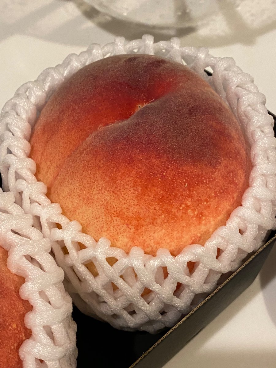 gadai_da's tweet photo. 信玄桃買ってきた！香りが良い〜 https://t.co/WyYVqZxsPY