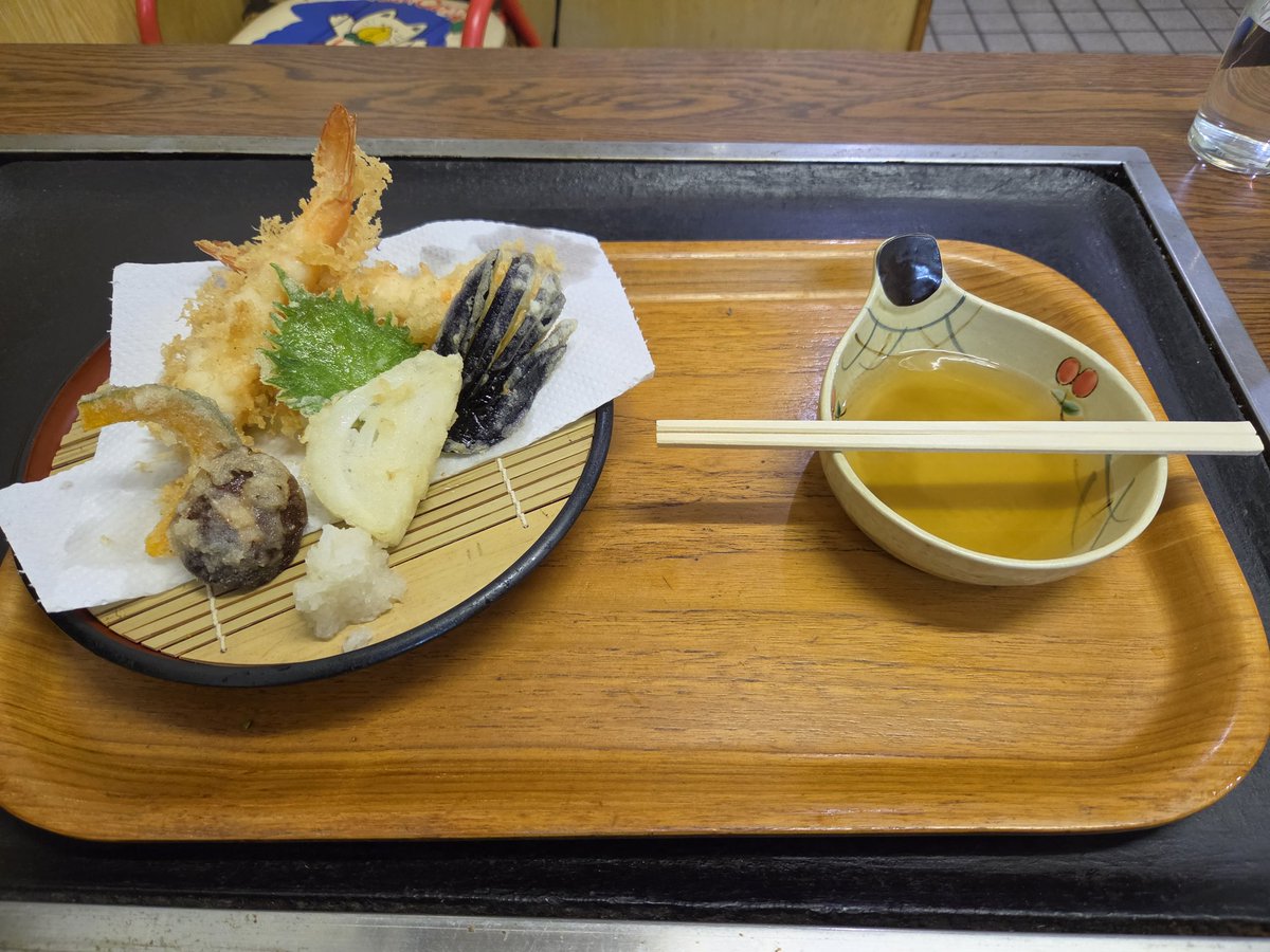 Yaco1502's tweet photo. 初めて行ったお店だったけどめちゃ旨かった～♪(　´∀｀)b
帰って晩酌🥃 https://t.co/LV42L04UhP
