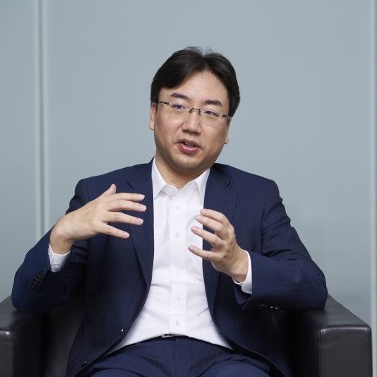 astrogo360's tweet photo. 🚨 FURUKAWA - Les Nintendo Direct sont toujours très importants pour Nintendo ‼️

Durant la dernière assemblée des actionnaires qui s’est tenue le 26 juin, Furukawa, le président de Nintendo, expliqué les Nintendo Directs sont toujours très importants (bien qu’ils soient sujets aux leaks) ⬇️

« Dans le Nintendo Direct diffusé le 9 juin 2026, nous avons partagé des informations sur les nouveaux titres prévus pour la fin de 2026 et pour 2027 (y compris les titres Nintendo) Nous sommes reconnaissants pour les nombreux retours positifs à la programmation que nous avons diffusé.
Nintendo étudie constamment des moyens de fournir des informations directement aux consommateurs (y compris via Nintendo Today ! et d’autres moyens). Actuellement, Nintendo Direct est regardé par de nombreux consommateurs et ce à travers le monde. Tout en poursuivant ces activités, nous continuerons à explorer les formes de diffusions d’informations appropriées à l’avenir. »

La communication de Nintendo vous semble-t-elle à la hauteur de vos attentes ? ☺️