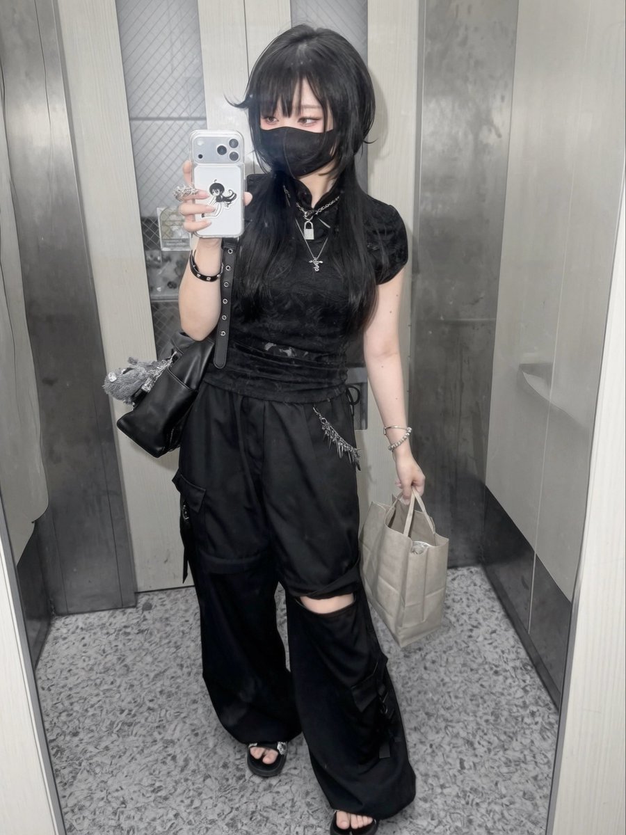 꽃 Hana (@eyeshiny_gibous) / Posts / X