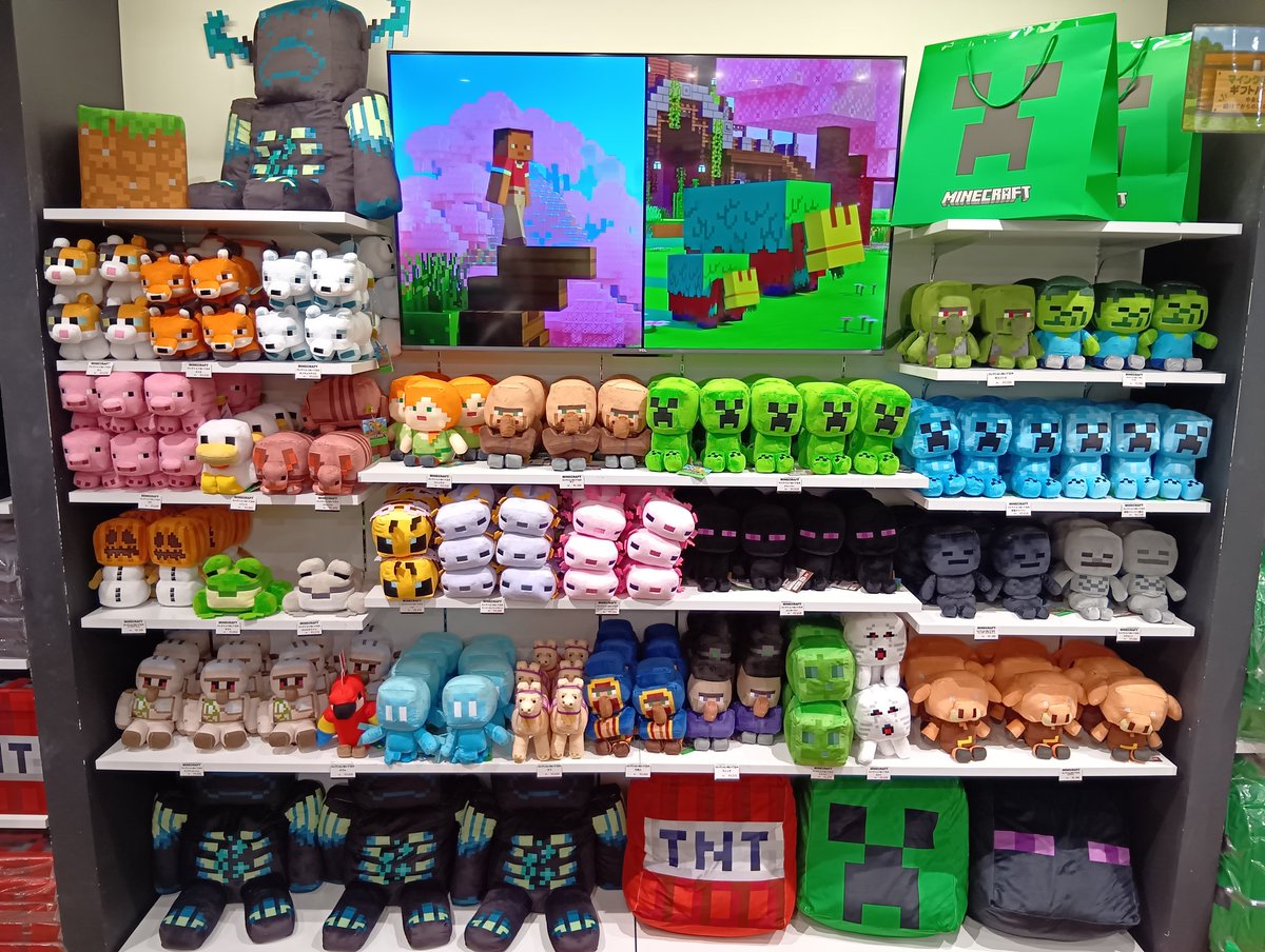 EM_worldporters's tweet photo. 🎉【大人気!マイクラぬいぐるみ再入荷】🎉
皆さんお待たせしました!
マイクラぬいぐるみが多数再入荷しました⛏️
クリーパー💚
エンダーマン🖤
ウーパールーパー🩷🩵
などなど人気キャラクターが勢揃い!
ぜひ店舗へ✨
#MINECRAFT
#横浜ワールドポーターズ
#EVERYTHINGMINECRAFT https://t.co/LhXuIrJUKy