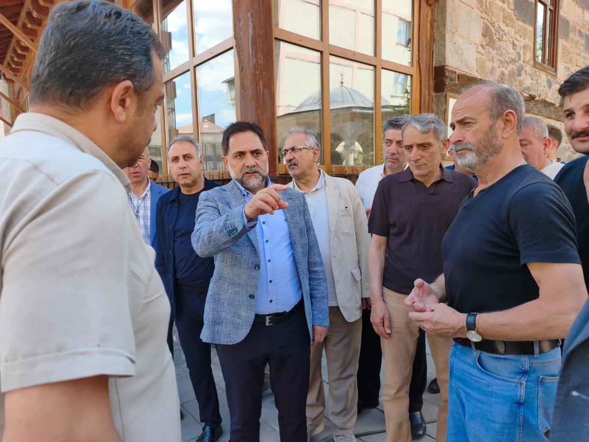 drmahmutucar's tweet photo. Misafirperverlikleri ve kıymetli görüşleri için tüm esnafımıza teşekkür ediyor, hayırlı işler ve bereketli kazançlar diliyoruz.
Durmak yok, yola devam... https://t.co/0nMOainaug