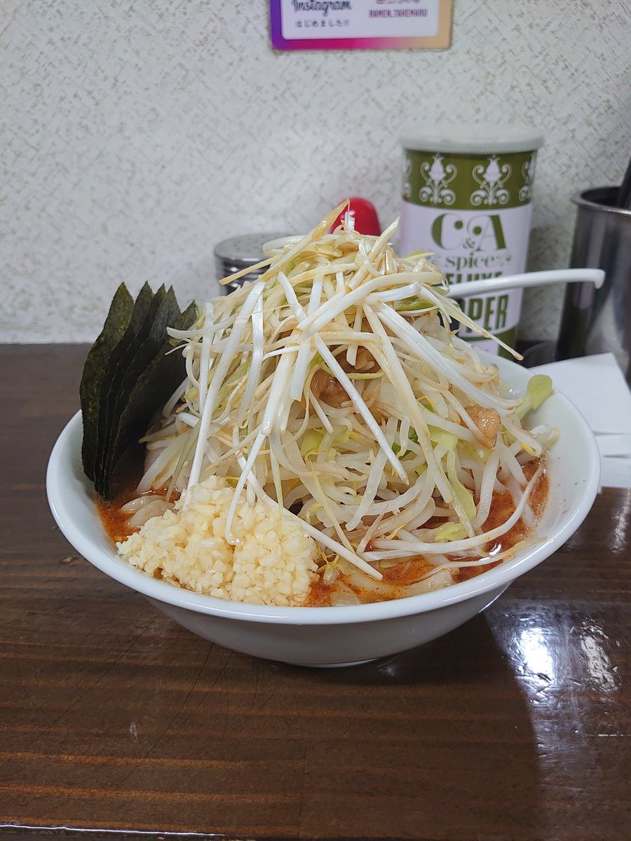 taka02100122's tweet photo. 武丸 宇都宮市
辛ラーメン のり ネギ NAS
昨日は結婚記念日でしたが特に何もしませんでした🤣
美味い❗️旨すぎる🎵
こ茄子がでましたが幕府にボラれ怒り心頭💢
そんな心を癒す最高な1杯😍
激旨辛スープをネギアブラサラダにかけ食べ始めると一心不乱に啜り倒す✨
全てが完璧堪らん♪
ご馳走様でした。 https://t.co/Ke1nF9xHb8