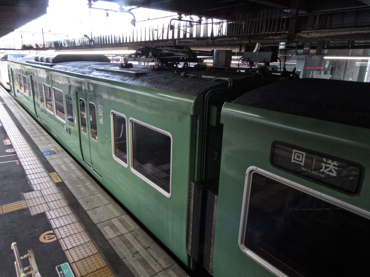 fuchi__ICHI's tweet photo. 2026年7月3日(金)
夜間停泊,326M,329M
舞鶴線 普通列車
113系S2編成(223系運用代走)
@舞鶴線内

昨夜から223系の運用を113系が代走。
それもあり113系が西舞鶴で夜間停泊となりました。(2021年春のダイヤ改正で消滅して以来の停泊？) 
また、113系が3本集結したりと 数年前を思わせる光景でした。 https://t.co/mcinNLa6LC