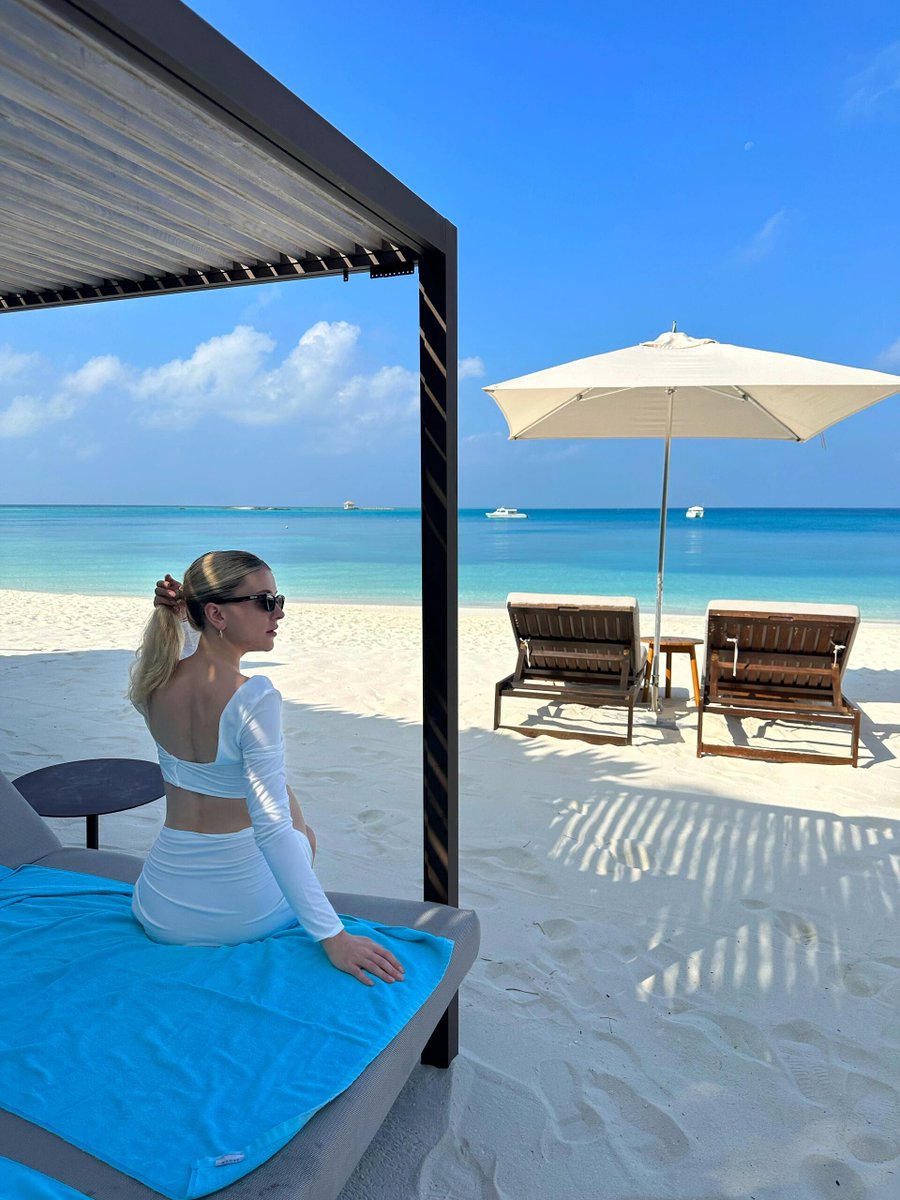 Daria378z's tweet photo. Summer beach!🏖️Maldives https://t.co/rbg0mp5oMx