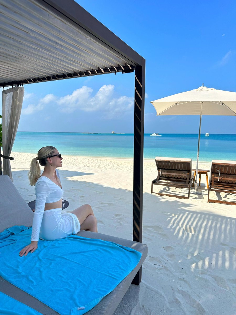 Daria378z's tweet photo. Summer beach!🏖️Maldives https://t.co/rbg0mp5oMx
