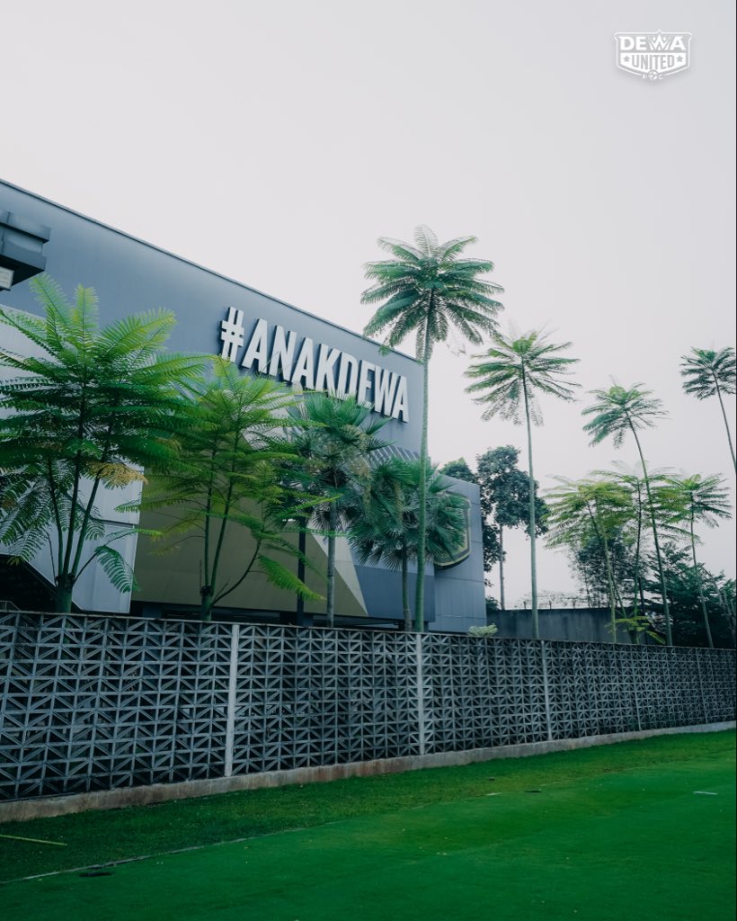 dewaunitedfc_'s tweet photo. Rumah ini kembali bersiap menyambut cerita baru โ sudah tidak sabar, #AnakDewa? ๐โณ
#DUBFC #BantenWarriors #BuiltForGlory https://t.co/IkAnTTWJ34
