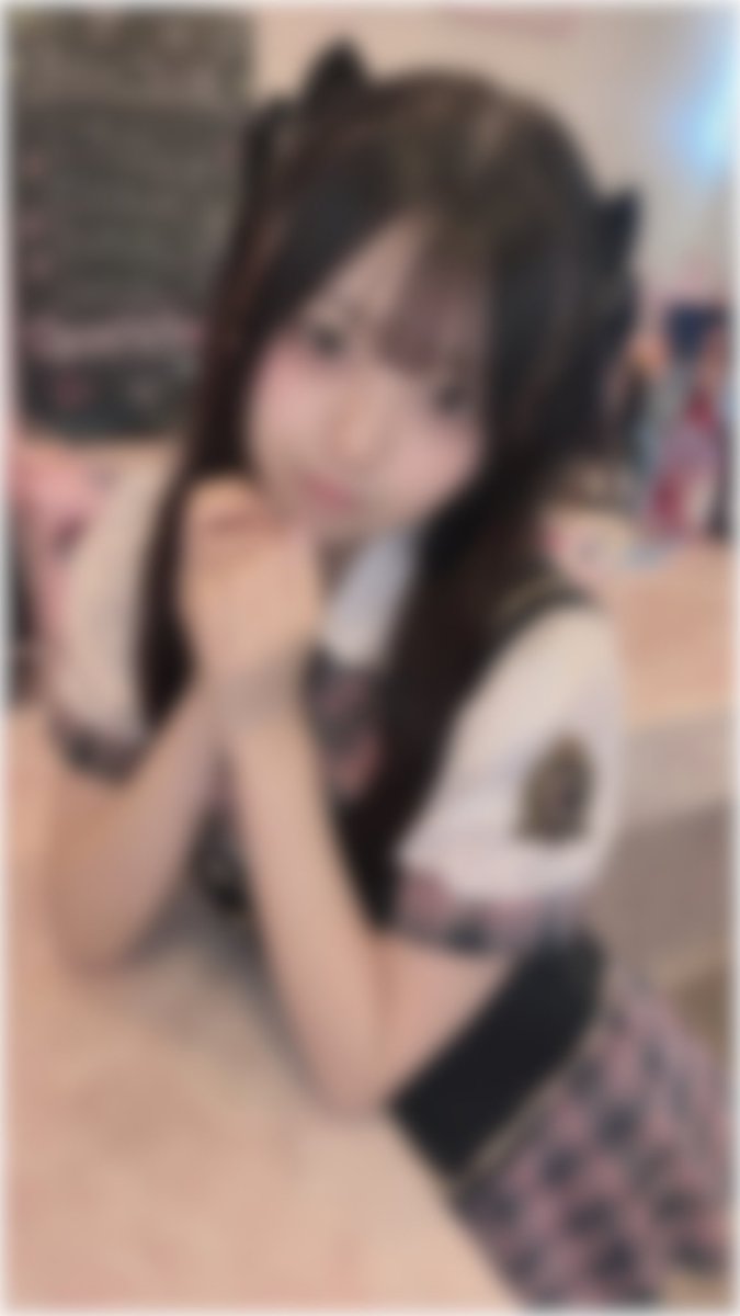 d_makura_note's tweet photo. 【暴露】新宿コンカフェ嬢・るららの実像が想像以上だった件

るらら（19）
東京都新宿区歌舞伎町

虚像
・愛想良くて誰からも好かれる
・看護師志望の清楚系
・生活費のためにバイト
・お店で早い段階で人気に

実像 https://t.co/XUQV0E0JLg