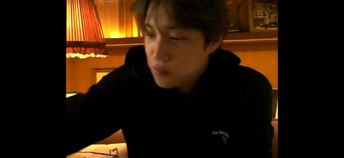SEOHWA_L's tweet photo. 환연 재질... 심장아프다 https://t.co/0cFT1k9LLI