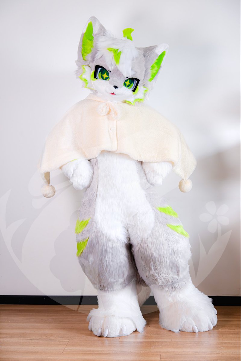 senlintututu's tweet photo. 小绿🐱

🪡：@jiezi0805 
📹：@kumaxiaohuai 
#森林兔 #furry #fursuitmaker https://t.co/ec93YBUykb