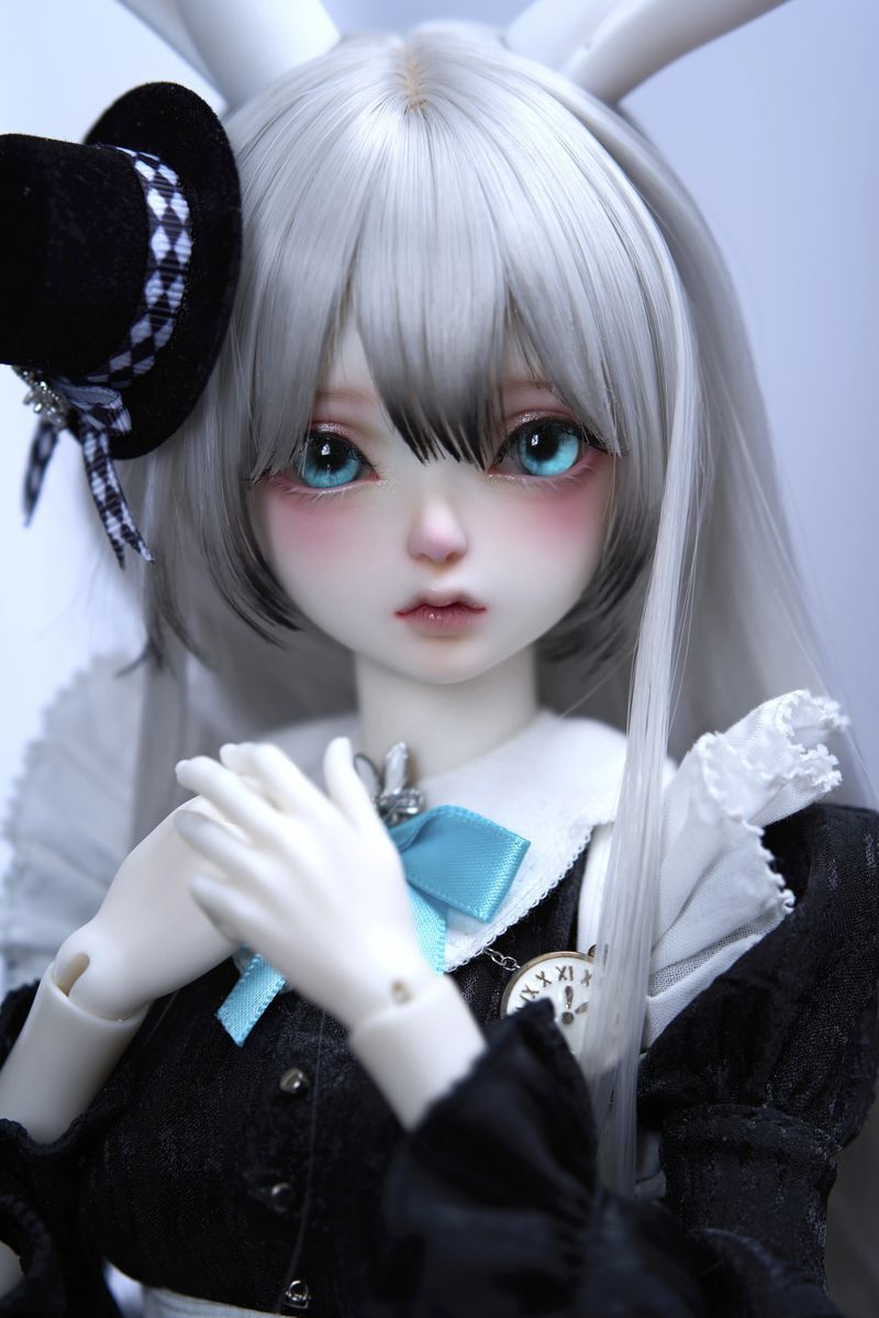 DOLKSTATION's tweet photo. 【お知らせ】
Coral Reef Dollより期間限定ドール『可露丽』が新登場！
メイドバニーの美麗メイクに見惚れるフルセットは数量限定・先着順です。

➡️ https://t.co/KQnq8735Mt

フルセットまたはドールのお迎えで、ギフトも付属。ヘッド・お洋服単品受注も♪
期間は7/21(火)朝9時まで。お見逃しなく。 https://t.co/SjklOR4xU4