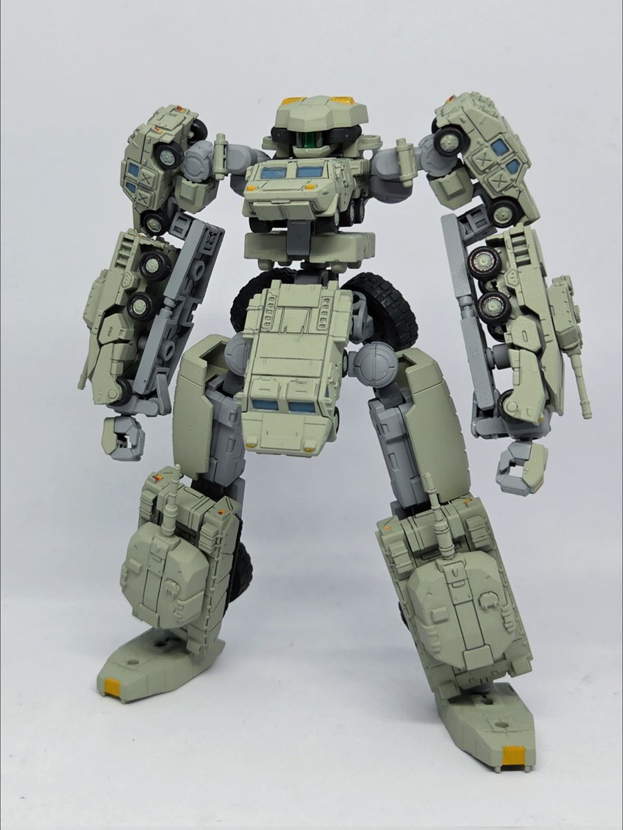 komakaisan's tweet photo. 【アーモバイン】
装甲車8両と変形大型ビークルが合体した機体
大型ビークルは余剰なし完全変形

このフレームだけでも稼働できるが
各車両が合体してさらなるパワーを引き出す事が可能
部分的に合体分離ができるため様々な戦術を取る事ができる
#30MMCM2026
#30MMEF https://t.co/HM6l1YNPqe