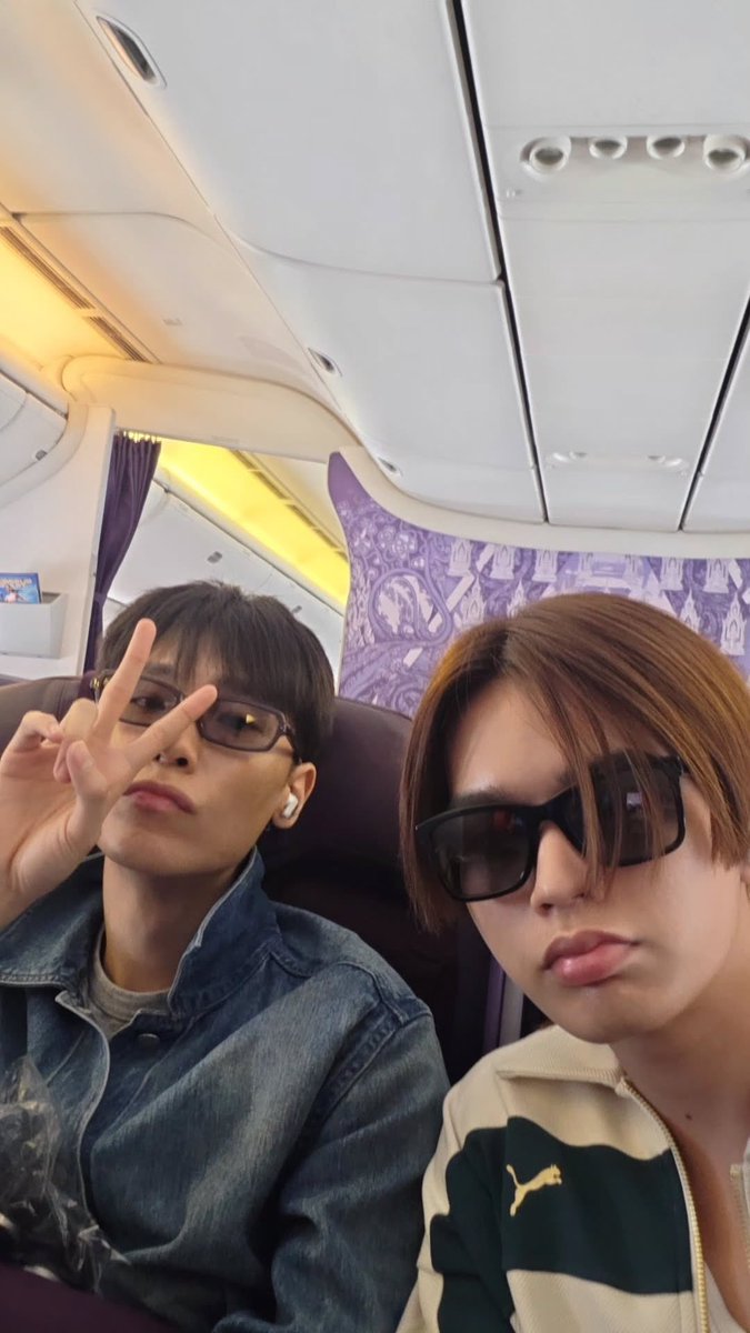h0miekitty's tweet photo. กิจกรรมแลกแว่นหมดสิทธิ์แล้ว เพราะแว่นเป็นแฟนกัน https://t.co/aZk5TlyIFF