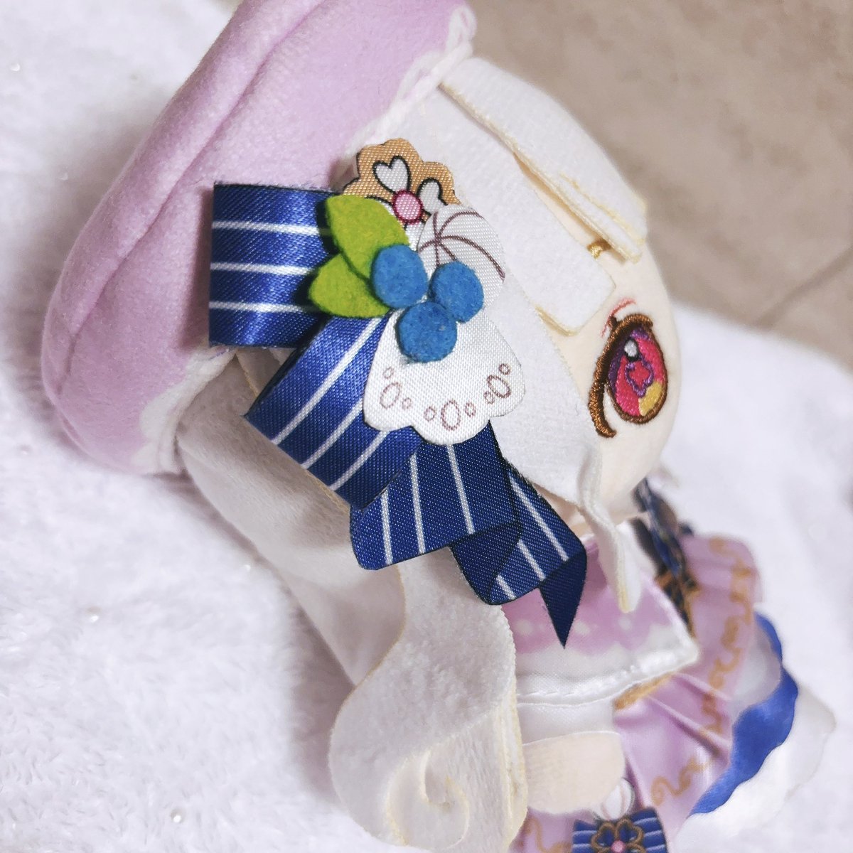 amakusa_fran's tweet photo. 🧸実は、 #天草ぬい ……
こだわりがたくさん詰まってます🍰💟

🎀髪飾り！
1枚プリントではなく、リボンをひとつひとつ立体で制作🫶🏻
🫐ブルーベリー！
フェルトでひとつずつ作っていただきました✨
👗スカート！
ふんわり広がるように仕上げてもらっています！
可愛いカボチャパンツも履いてるから😤

細かいところまで可愛く作っていただいたので、ぜひじっくり見てね🥹💜

🛍 https://t.co/SoZ1xzUeGL
