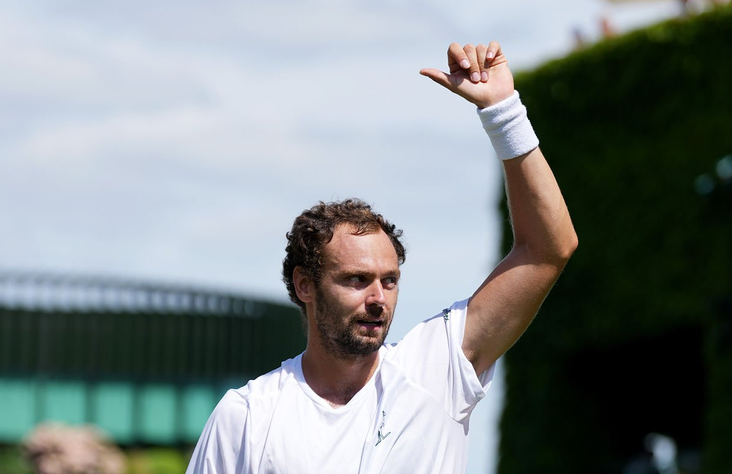 josemorgado's tweet photo. Safiullin leads Fonseca 6-3, 6-3 on Court 2 with one of the most IMPRESSIVE hours of tennis I've seen anyone play recently.

Score is closer than the match, actually. Insane. https://t.co/Q1i7HYLwrI