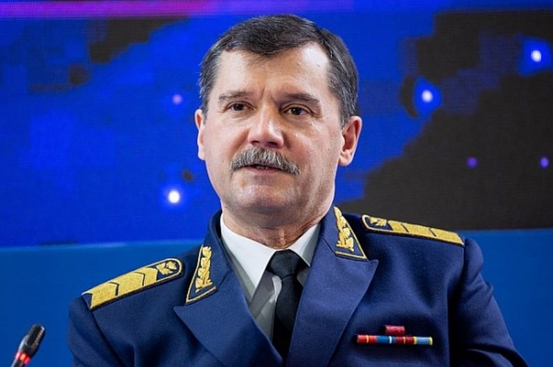 silupescu's tweet photo. A Mosca arrestati responsabile e viceresponsabile dell'autorità di aviazione civile RosAviazja dal 2009 al 2023.
Nonno ha scoperto che dei millemila aerei promessi girano solo un paio di modellini Airfix. https://t.co/u2QwUWk3nw
