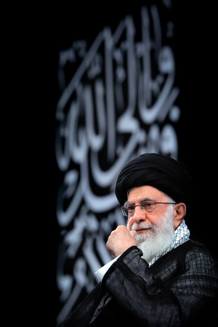 elaygh83's tweet photo. این خبر را برسانید به ایرانی ها شانه آماده کنید ،داغ پدر می آید .🥀💔
#باید_برخاست 
#ای_ایران_بخوان https://t.co/AbQ6D0n06t