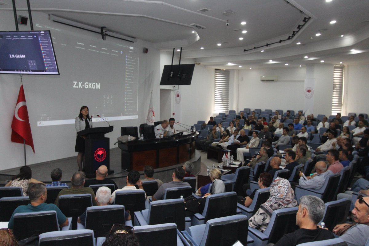 GidaveKontrolGM's tweet photo. 🌿 Bitki Karantinası Yönetmeliği Kapsamında İnspektörlere Eğitim

📢4 Ağustos 2026'da yürürlüğe girecek Bitki Karantinası Yönetmeliği kapsamında, 1-3 Temmuz'da İzmir-Menemen'de 150 bitki sağlığı inspektörünün katılımıyla eğitim düzenlendi.

🔗https://t.co/tg46C0aPHN

@TCTarim @ibrahimyumakli