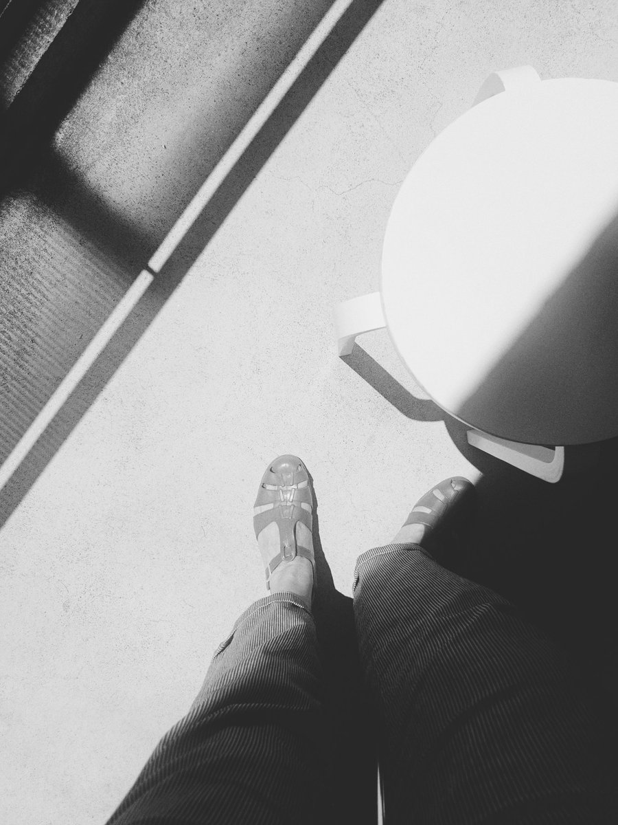karinvoeni's tweet photo. back in 5 min https://t.co/oi0nr4OoGC