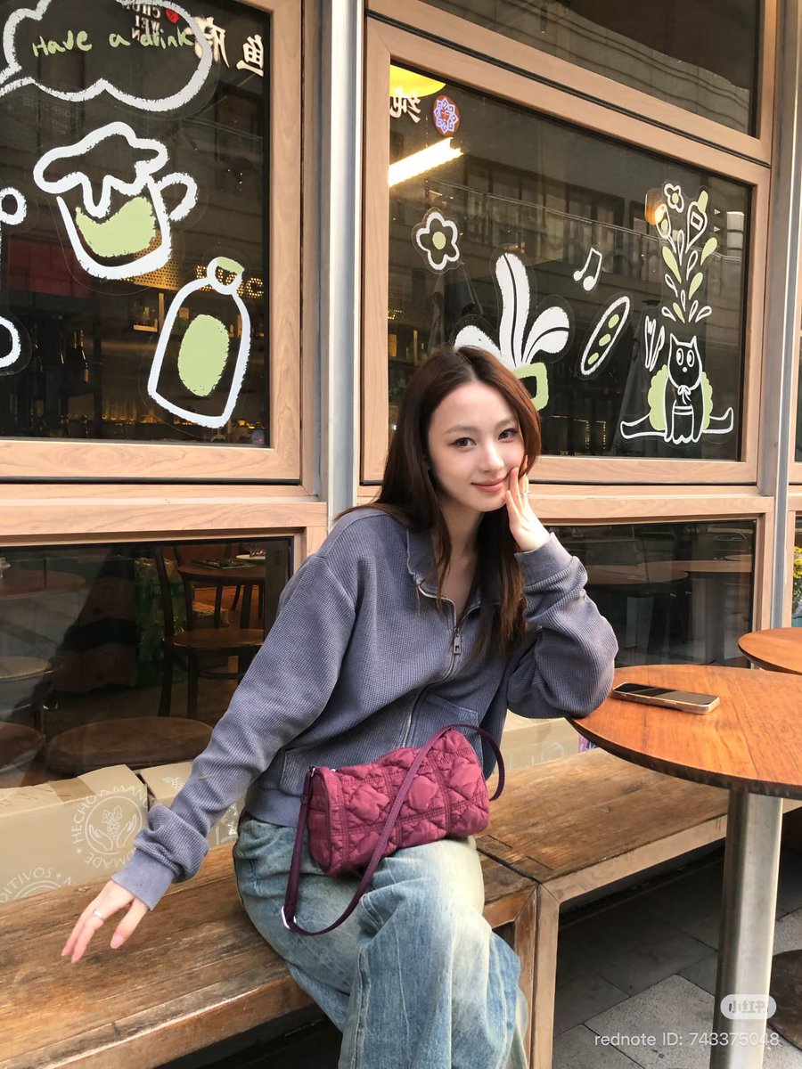 jeffbstore's tweet photo. 〰️Preorder〰️ 
🌺Carlyn Kira Bag🌺 รุ่นใหม่ สายสะพายปรับสายได้ มาลดเยอะ 3 สีค่า

💬 มี 3 สี
Bordeaux
Pale Pink
Coral 

✖️Price : 990฿✖️ ‼️Sale ‼️

📌จ่ายตอนของมา แต่ห้ามเทน้า
📍รับจำนวนจำกัด
(รอของ6-8week) #jeffbpre 

⬇️สั่งจองได้ที่ฟอร์มใน reply ใต้โพสนะคะ⬇️ https://t.co/JmdUFby4li