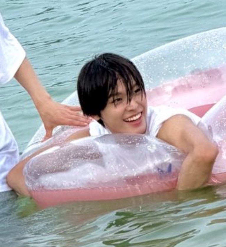 yuzriku's tweet photo. 🥺🥺🥺🥺🥺🥺🥺🥺🥺🥺🥺😭😭😭😭😭😭😭😭😭😭😭😭😭😭🥺🥺🥺🥺🥺 https://t.co/cMYq7fDM5K