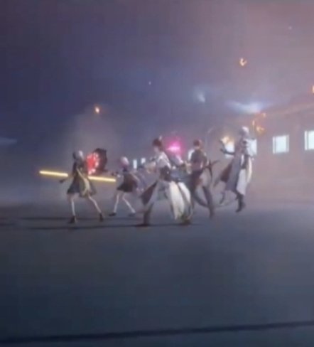 Symphony0fSun's tweet photo. Sunday's the only one floating 😂 https://t.co/WEG3lGCeId
